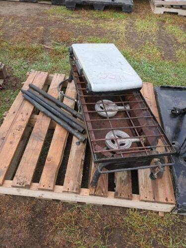 2 Coleman Camp Stoves