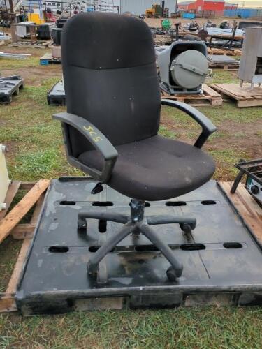 Swivel chair