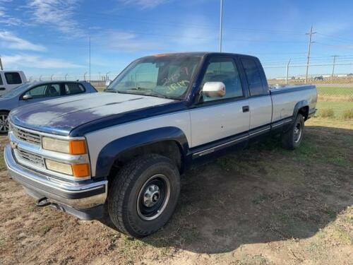 1994 Chevrolet 2500 4 x 4 extended cab long box Silverado