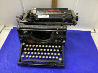 UNDERWOOD TYPEWRITER