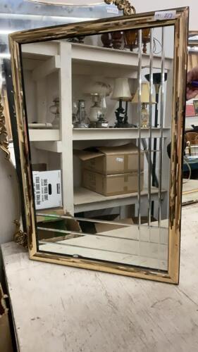 WALL MIRROR W/ DECORATIVE BEVELLLING