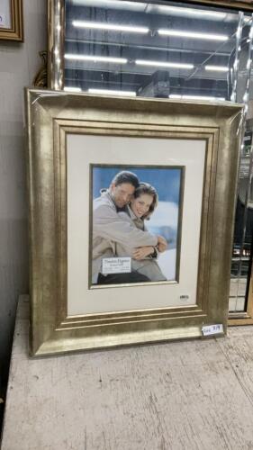 LARGE PICTURE FRAME