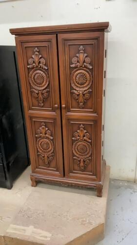 DECORATIVE BOOKCASE W/ DOORS