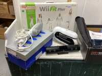 WII BOARD + BLOOD PRESSURE MONITOR,PORTABLE STEAMER