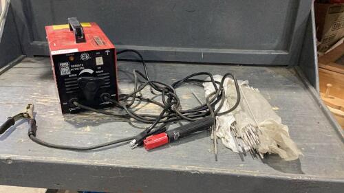 POWER FIST AC WELDER - 110 V