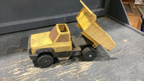 TONKA 1 TON DUMP TRUCK