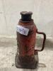HYDRAULIC BOTTLE JACK