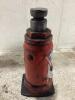 12-TON HYDRAULIC BOTTLE JACK - 2