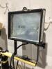 DOUBLE PORTABLE WORKLIGHT TRI-POD STAND - 2