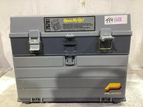 PLANO TACKLE BOX