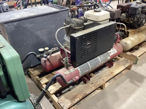PORTER-CABLE 135-PSI AIR COMPRESSOR W/ GX-160 HONDA 5.5