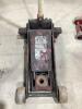 3-TON HYDRAULIC FLOOR JACK - 2