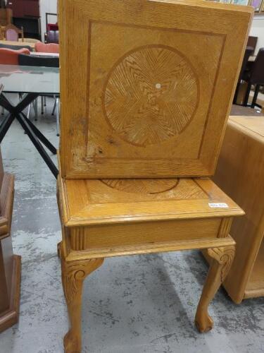 2 Square End Tables