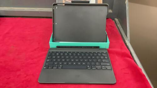 LOGITECH BLUETOOTH KEYBOARD & IPAD COVER