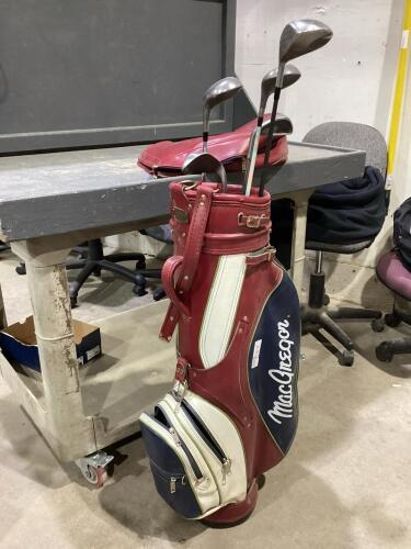 GOLF BAG W/ MIXED CLUBS