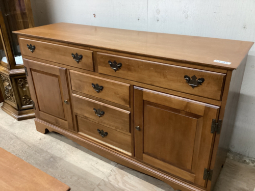 TWO PC CHINA CABINET. PLATE RAIL/WINE GLASS SLOTS/DOVETAIL DRAWERS