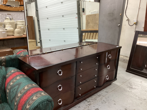 (2) MATCHED BEDROOM DRESSERS