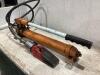 MANUAL HYDRAULIC HAND PUMP - 2