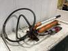 MANUAL HYDRAULIC HAND PUMP - 3