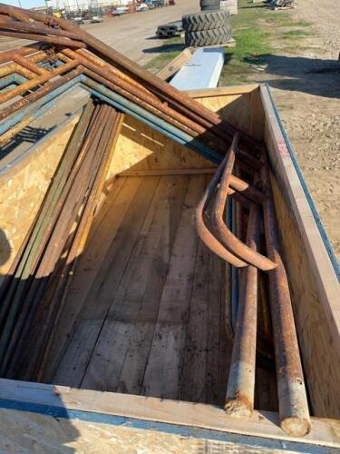 Set of scaffold