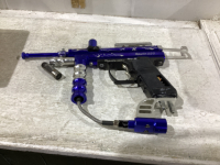 SPYDER PAINT BALL GUN