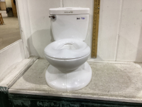 TODDLER TRAINING POTTY