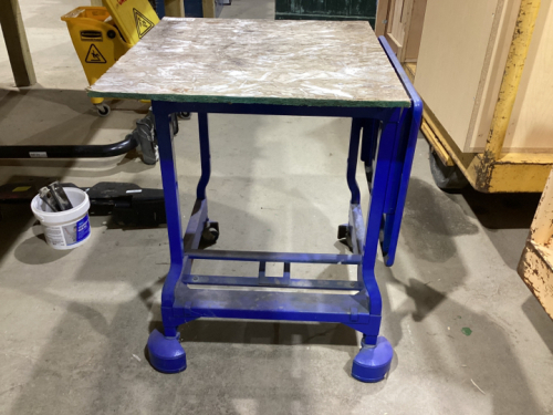 ROLLING SHOP CART