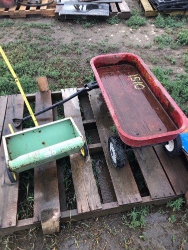 Waggon and spreader