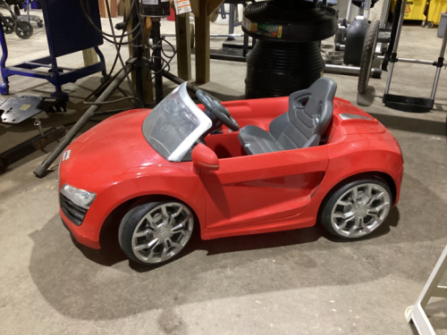 12 VOLT KIDS AUDI CAR