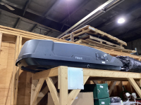 THULE VEHICLE ROOFTOP CARRIER