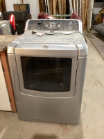 MAYTAG BRAVOS DRYER