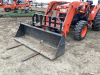 2013 KIOTI DK40SE TRACTOR WITH KL401 LOADER w/quick attach bucket + pallet forks. - 2