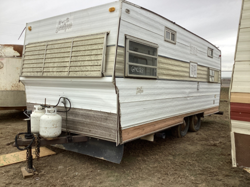 Scamper bumper pull camper. Tandem