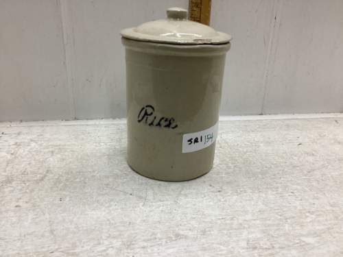 RICE CROCK W/LID-CHIPPED