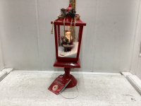 LIGHTED LANTERN W/SANTA