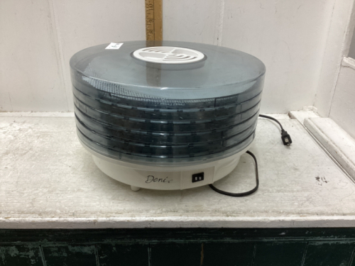 FOOD DEHYDRATOR-DENI