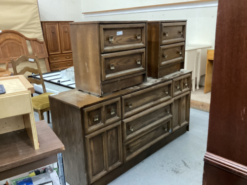 LARGE DRESSER AND 2 NIGHT STANDS