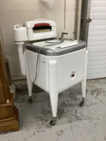 ANTIQUE WRINGER WASHER