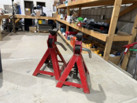 Motomaster Jack Stands