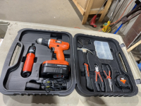 B&D CORDLESS DRILL & SCREWDRIVER