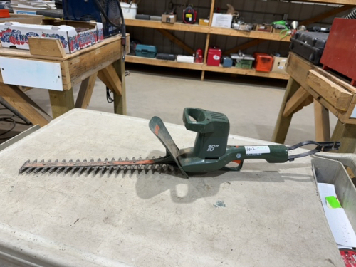 B&D Hedge Trimmer