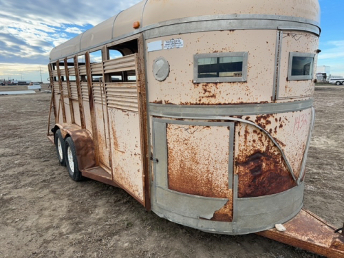 1995 - 16 foot livestock bumper pull trailer