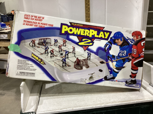 TABLE TOP HOCKEY GAME