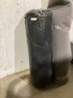 IMPACT FITNESS PUNCHING BAG