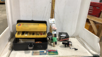 OLD PAL TACKLE BOX W/CONTENTS