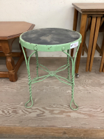 METAL STOOL