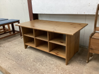 STORAGE TABLE