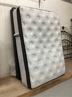 BEAUTY REST BOXSPRING & MATTRESS - DOUBLE