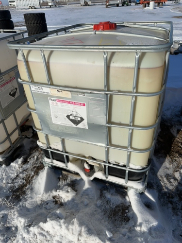 Poly tank in crib