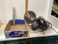 SKILSAW CIRCULAR SAW, SAWBLADE, SMALL SQUARE